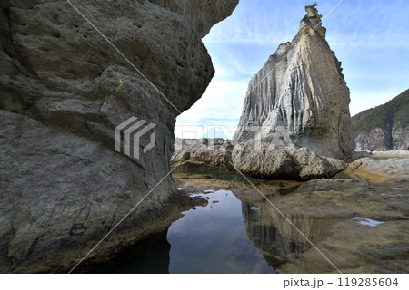 青森県 下北半島 仏が浦の風景 青森県 下北半島 仏が浦の風景 119285604
