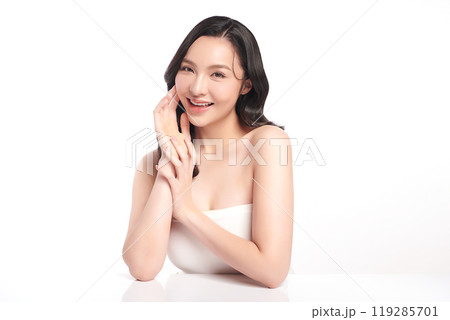 Beautiful young asian woman with clean fresh skin on white background, Face care, Facial treatment, Cosmetology, beauty and spa, Asian women portrait. Beautiful young asian woman with clean fresh skin on white background, Face care, Facial treatment, Cosmetology, beauty and spa, Asian women portrait. 119285701