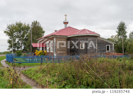 Small church in northern russian village 119285748