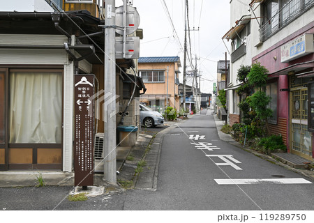 【栃木県栃木市】日光例幣使街道・道標のある風景 119289750