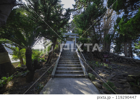 大瀬神社の鳥居【日本イメージ】 119290447