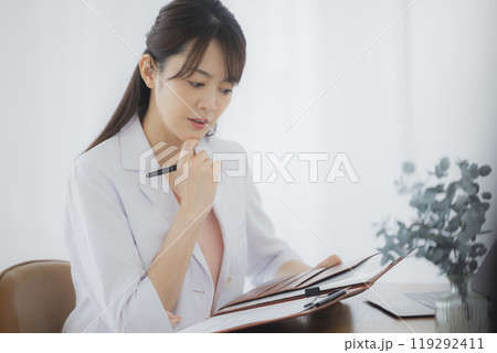 女医さん　　　　　 119292411