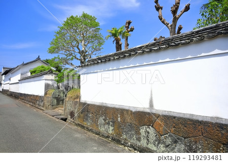 【山口県】晴天の萩の武家屋敷（菊屋横丁） 119293481
