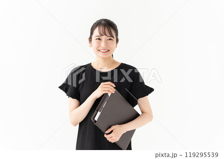 カウンセリング　女性 119295539