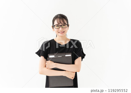 カウンセリング　女性 119295552