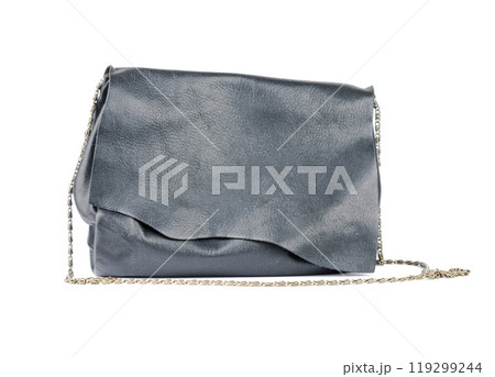 fashionable leather handbag with a chain strap 119299244