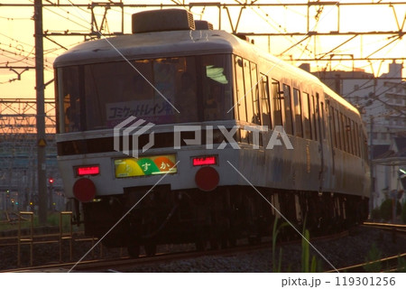 ジョイフルトレインあすかを使用したコミケットトレイン(コミケ参加者団体列車)_2008/8/15撮影 119301256