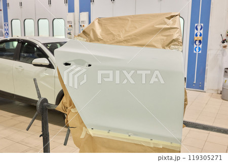Automotive Panel Preparation in the Spray Booth is vital for achieving optimal results 119305271
