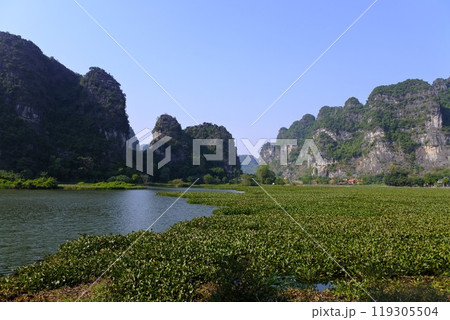 ベトナム、トランアンの舟ツアー ベトナム、トランアンの舟ツアー 119305504
