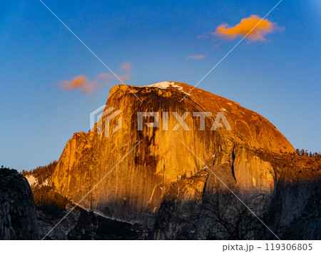 Sunset view of the beautiful half dome at Yosemite National Park Sunset view of the beautiful half dome at Yosemite National Park 119306805
