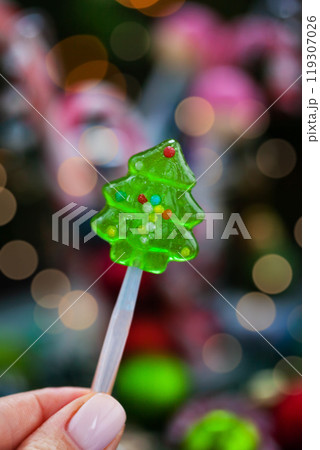 Christmas tree lollipop, close-up 119307026