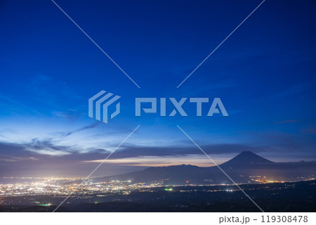 【静岡県】沼津・三島の街の灯りと富士山 【静岡県】沼津・三島の街の灯りと富士山 119308478