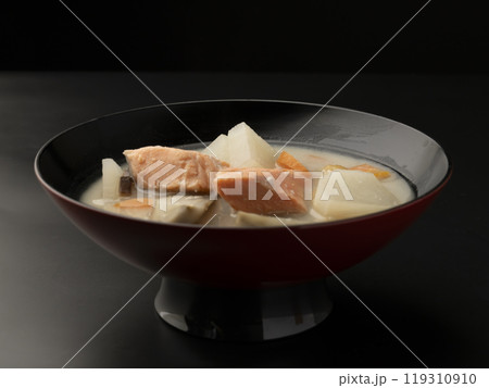 粕汁　ゆげのたった粕汁 119310910