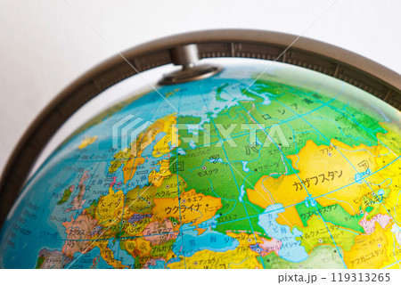 地球儀のヨーロッパとロシア - 地理学習、旅行計画 地球儀のヨーロッパとロシア - 地理学習、旅行計画 119313265
