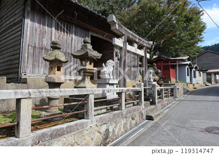 田久日(たくひ)漁港の周辺風景【兵庫県豊岡市竹野町】 田久日(たくひ)漁港の周辺風景【兵庫県豊岡市竹野町】 119314747