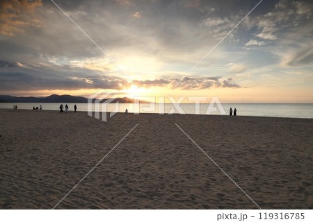 夕日ヶ浦 【京都府京丹後市網野町浜詰】 夕日ヶ浦 【京都府京丹後市網野町浜詰】 119316785