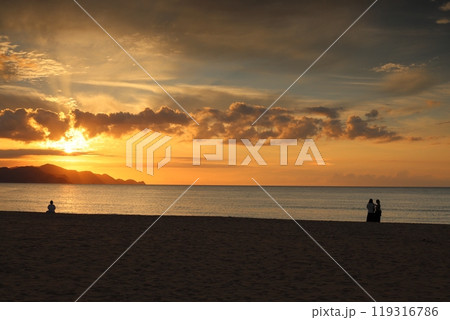 夕日ヶ浦 【京都府京丹後市網野町浜詰】 119316786