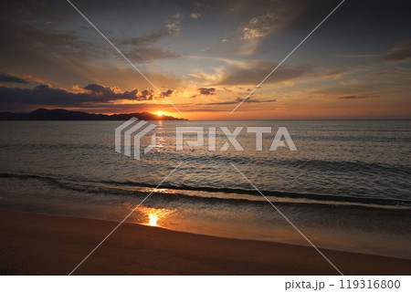 夕日ヶ浦 【京都府京丹後市網野町浜詰】 夕日ヶ浦 【京都府京丹後市網野町浜詰】 119316800