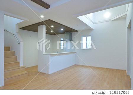 住宅　LDK 119317095