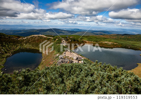 北海道主峰旭岳の冠雪 119319553