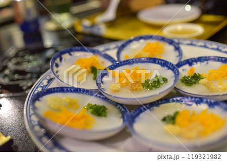 ベトナム料理 バインベオ 119321982