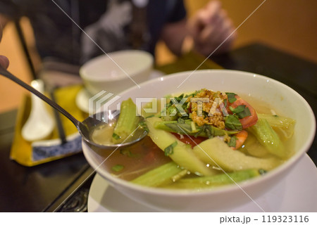 ベトナムのスープ 119323116