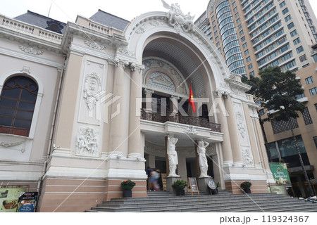 ホーチミン市民劇場　ベトナム 119324367