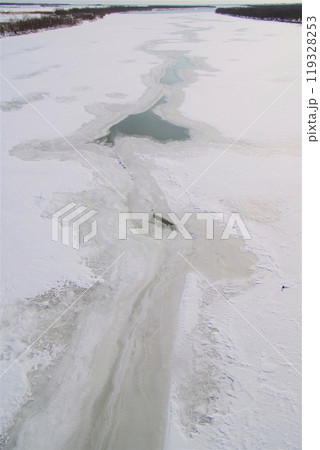 豊頃町豊頃大橋から凍てつく十勝川本流の自然現象2 豊頃町豊頃大橋から凍てつく十勝川本流の自然現象2 119328253