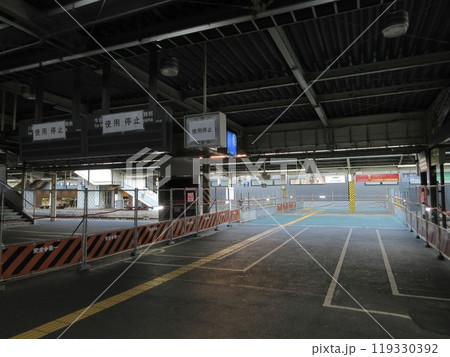 高架化したJR松山駅の元地上駅部分 高架化したJR松山駅の元地上駅部分 119330392