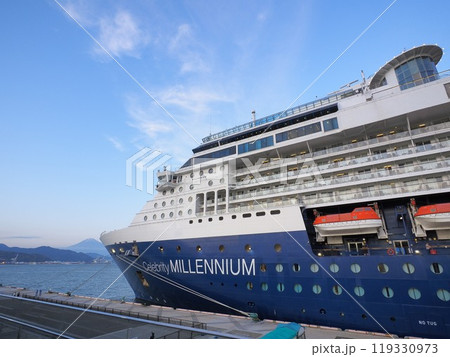 静岡県 清水港のセレブリティミレニアム 5月 静岡県 清水港のセレブリティミレニアム 5月 119330973