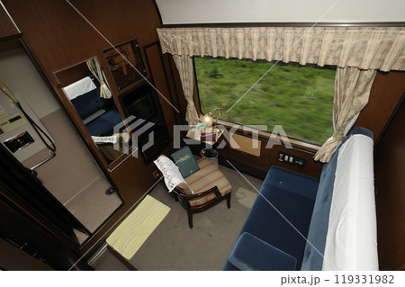 トワイライトエクスプレス　ロイヤル室内 119331982