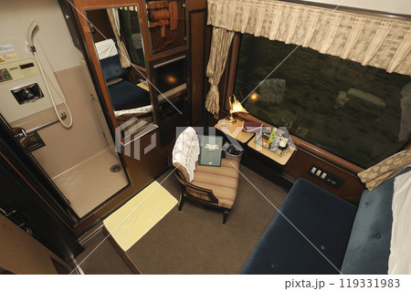 トワイライトエクスプレス　ロイヤル室内 119331983