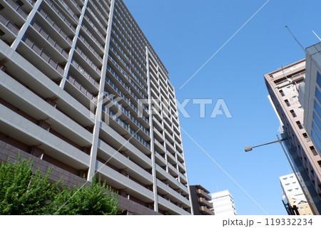 八王子市、甲州街道沿いの街並み 八王子市、甲州街道沿いの街並み 119332234
