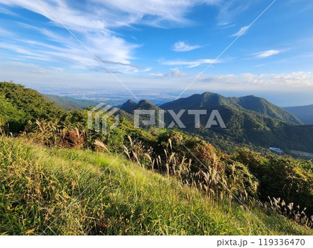 榛名山頂から見下ろした秋の風景 榛名山頂から見下ろした秋の風景 119336470