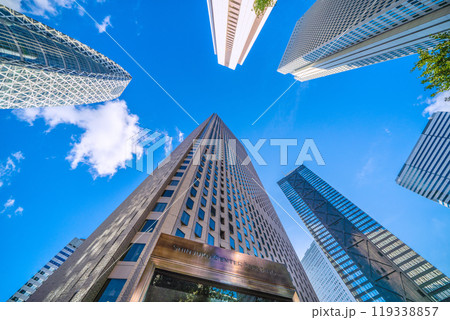 日本の東京都市景観10月。新宿センタービルなどを望む＝西暦2024年10月7日 119338857