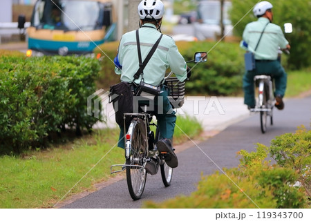 駐車監視員 119343700