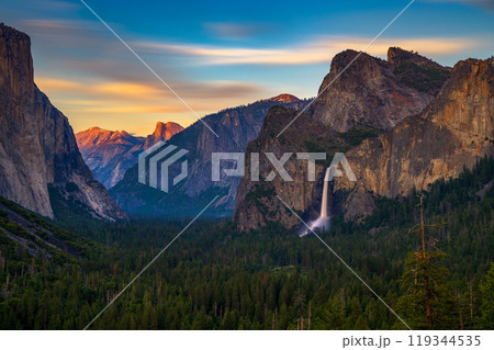 Yosemite Valley and Bridalveil Fall at sunset from tunnel view, California Yosemite Valley and Bridalveil Fall at sunset from tunnel view, California 119344535