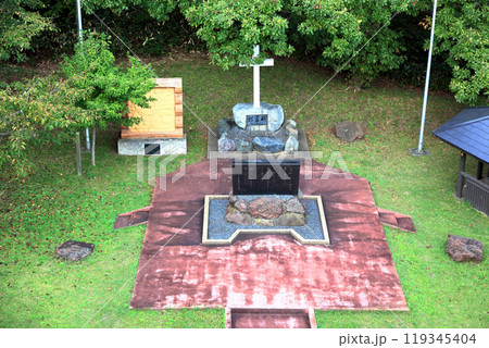 チェスボロー号記念公園　献身的な行為の碑 119345404