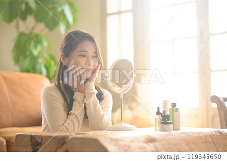きれいな女性(美容イメージ) きれいな女性(美容イメージ) 119345650