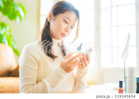 きれいな女性(美容イメージ) きれいな女性(美容イメージ) 119345654