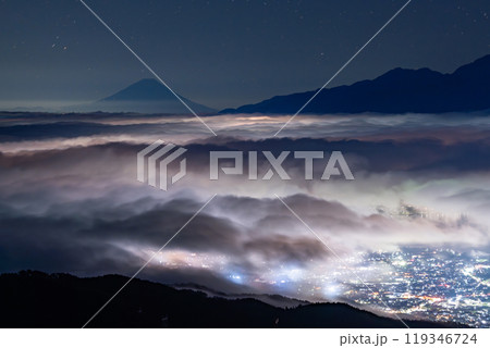 《長野県》富士山と大雲海・秋の高ボッチ高原 119346724