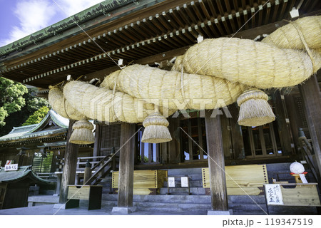日本一の大きさを誇る大注連縄がある宮地嶽神社（福岡県福津市） 119347519