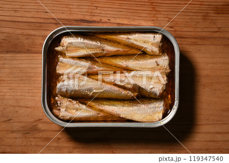 オイルサーディンの缶詰 119347540