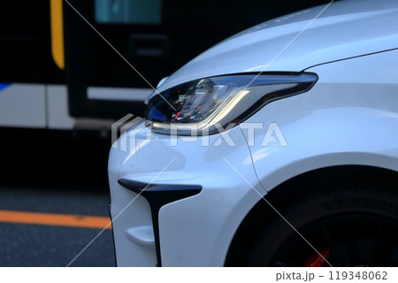 車のヘッドライト 車のヘッドライト 119348062
