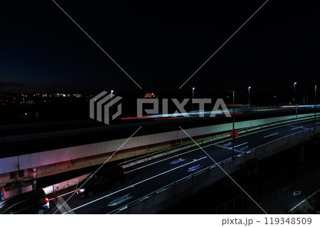 奈良市四条大路の夜景 商業施設ミナーラ立駐屋上からの眺望 高架道路と街灯りの間でポツンと光る大極殿 奈良市四条大路の夜景 商業施設ミナーラ立駐屋上からの眺望 高架道路と街灯りの間でポツンと光る大極殿 119348509