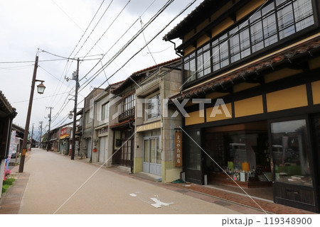 鳥取 倉吉 重伝建地区倉吉市打吹玉川の古い街並み 鳥取 倉吉 重伝建地区倉吉市打吹玉川の古い街並み 119348900