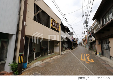 鳥取 倉吉 重伝建地区倉吉市打吹玉川の古い街並み 鳥取 倉吉 重伝建地区倉吉市打吹玉川の古い街並み 119348909