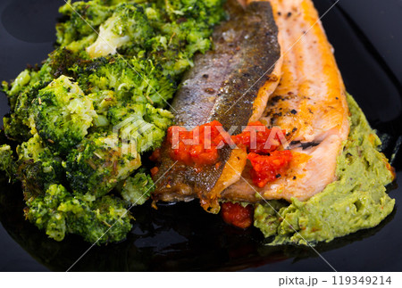 Exquisitely served fillet of trout 119349214