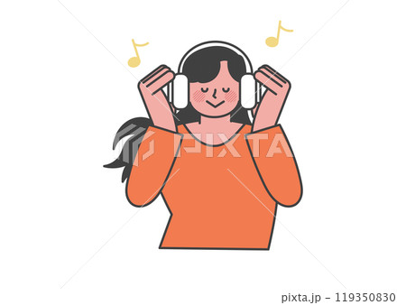 音楽を楽しそうに聴いている女性 119350830
