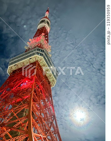 月明かりの東京タワー 119350959